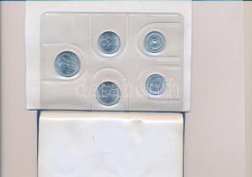 1989. 2f-20Ft 9klf "Magyar Népköztársaság" forgalmi érméi sötétkék műbőrtokban T:1
Adamo F...