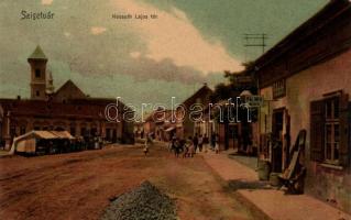 Szigetvár, Kossuth Lajos tér, Gál J. pálinkamérése