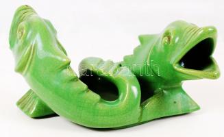 Gorka Géza (1894-1971): Halas dísztál. Repesztett mázzal, jelzett (Nógrádverőce), apró lepattanásokkal, javított, 29×14 cm, m:14 cm