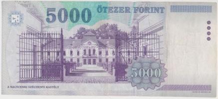 1999. 5000Ft "BA 8(3)20775 - BA 8(1)20775" eltérő sorszámozással! T:III
Hungary 1999. 5000...