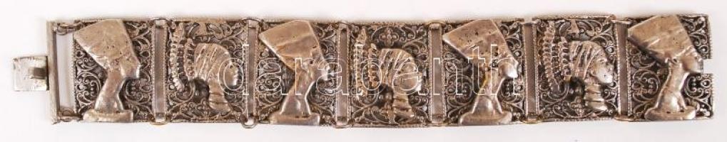 3 db bizsu  nyaklánc, h:30 és 78 cm, egy fém karkötő