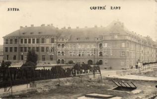 Nyitra, Nitra; Obytne dom / apartment house