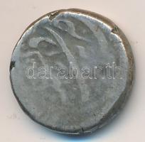 India ~1700. 1/2R ezüst pénzérme (4.85g) T:3
India ~1700. 1/2 Rupee silver coin (4.85g) C:F