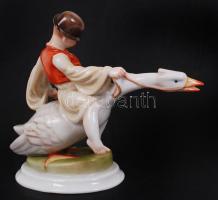 Herendi Ludas Matyi, kézzel festett, jelzett (mélynyomás, tercia), hibátlan, m:20 cm, h:25 cm