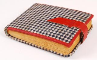 cca 1940 Budapesti életképek 42 db fényképet tartalmazó kis album