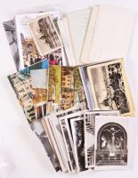 211 db modern, magyar városképes- és motívumlap, benne 9 leporello / 211 modern, Hungarian cityscapes and motive cards with 9 leporello