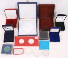 15db érme és éremtartó doboz