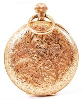 Cca 1910 arany (Au) 18 K zsebóra, jelzett, másodperc mutatós, működő képes, gazdagon díszített tokka...