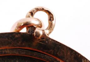 Arany (Au) 14 K fényképtartós medál, féldrágakővel, fedél nem záródik, nettó: 6g/ Pocket watchbox wi...