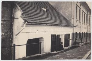 1916 Kerny István (1879-1963): Szeged, Szegfű utca, vintage fotó, jelzetlen, a szerző hagyatékából, 15x22 cm