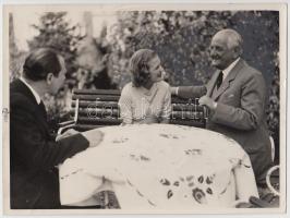 1936 Balassa: Eggert Martha (1912) Amerikában ma is élő operettprimadonna, színésznő és Kánya Kálmán (1869-1945) politikus, külügyminiszter, 18x24 cm