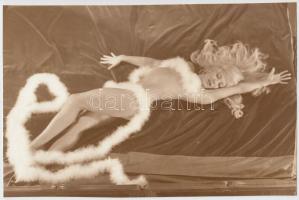 1968 Szóvári Gyula: Medveczky Ilona a Veréb is madár című filmben, szocreál erotika, 16x24 cm