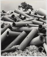 cca 1960-1970 Ismeretlen szerző: Szeméttelep, vintage fotóművészeti alkotás, 22x18 cm