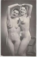 1948 Demeter Károly (1892-1983): Kettős akt kompozíció, jelzetlen vintage kép, a szerző hagyatékból / erotic photo, 10x6 cm