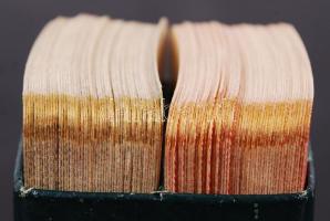 cca 1900 Piatnik francia kártya pakli 2 db, hiánytalan, aranyozott szélekkel, kártyabélyeggel, tokka...