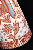 Kovács Margit (1902-1977): Olvasó. Festett kerámia, jelzett, sérült, ragasztott, m:33 cm / Girl with...