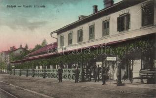 Bátyú, vasútállomás / railway station