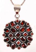 Gránát függő láncon /
silver grenade pendant with silver chain, 29,2 g