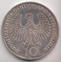 NSZK 1972G 10M Ag "Olimpia-München/Olimpiai Láng" T:2 GFR 1972G 10 Mark Ag "Olympic Games Munich/Olympic Flame" C:XF Adamo KM#135