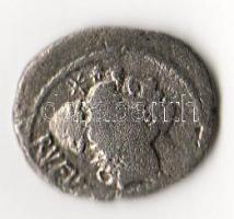 Róma/Köztársaság Kr.e.46. Cordius Rufus Denár Ag T:4