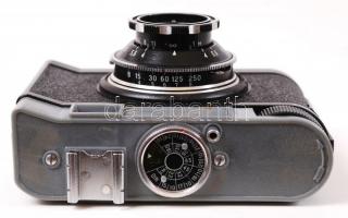 Retró fényképező jelzés nélkül, bőr tokban