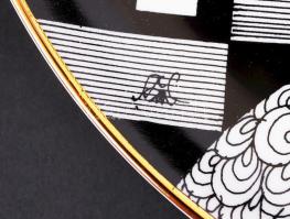 Szász Endre által tervezett Hollóházi jelzett porcelán tál, hibátlan, d:31 cm /  Faces designed by E...