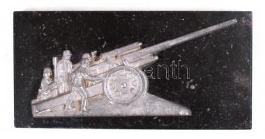 II. Vh. ágyú, alumínium, márvány talapzaton, 30×15 cm