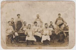 cca 1920 cipészek, cipészüzletek 3 db fotólap