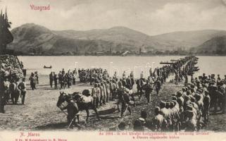 Visegrád, 1894 évi királyi hadgyakorlat, a lovasság átvonul a Dunán rögtönzött hídon (EK)