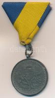 1941. "Délvidéki Emlékérem" cink emlékérem mellszalaggal szign.:BERÁN L. T:2- Hungary 1941. "Commemorative Medal for the Return of Southern Hungary" zinc medal with ribbon sign.:BERÁN L. C:VF