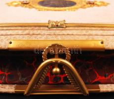 1918 Kövér Kálmán Med. Univ. Doctor 50 éves aranydiplomája latin nyelven, Morzsányi József díszműves...