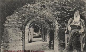 Ada Kaleh, Katakombák, sírcsarnok / Catacombs