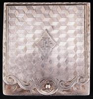 Ezüst (Ag.) art-deco gyufatartó, jelzett, monogramos, mesterjeggyel, jó állapotban, nettó:40 g, 6×5,5 cm