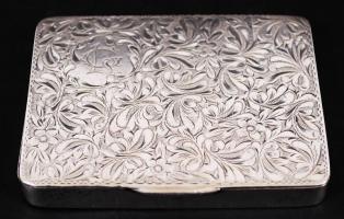 Gazdagon díszített ezüst (Ag.) névjegykártya tartó, jelzett, monogramos, mesterjeggyel, jó állapotba...