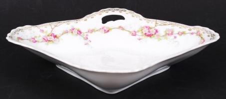 6 személyes Limoges-i étkészlet, 6 mélytányér, 6 lapos tényér, 6 kistányér, 1 pecsenyés tál, 1 lapos...