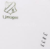 6 személyes Limoges-i étkészlet, 6 mélytányér, 6 lapos tényér, 6 kistányér, 1 pecsenyés tál, 1 lapos...