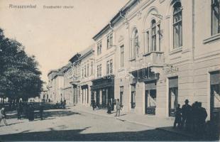 Rimaszombat Erzsébet tér, Lévai Izsó üzlete, kávéház; Lévai Izsó kiadása / square, shop, café