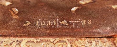 Antik oroszlánfejes asztali szett, gazdagon díszített, fém, sorszámozott, jó állapotban, eredeti ép ...