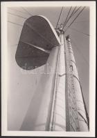 cca 1930-1940 Békeffi Mihály vintage felvétele, jelzetlen modern kompozíció, 8x5 cm