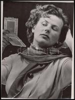 1952 Beliczay Pál: Randi előtti utolsó igazítás, vintage fotó, jelzetlen, a szerző hagyatékából, 24x17 cm