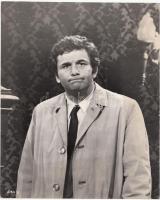 cca 1960-1970 Peter Falk a Columbo: Váltságdíj egy halottért című filmben, 23x18 cm