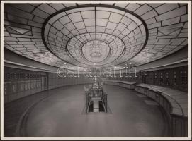 cca 1950-1960 Kozelka fotó: Vezérlő terem, vintage műszaki fotó, pecséttel jelzett, 18x24 cm