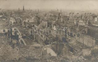 Pozsony, lerombolt zsidónegyed; Kozics Ede felvétele / destroyed Jewish quarter, photo