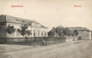 Gyulafehérvár múzeum; Schäser Ferenc kiadása / museum (EK)