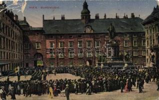 19 db régi, külföldi képeslap, benne egy Köln litho / 19 worldwide postcards, between them Köln lith...