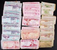 Irak ~1000db vegyes modern bankjegy kartondobozban T:vegyes Iraq ~1000pcs of modern banknotes in carton box C:mixed