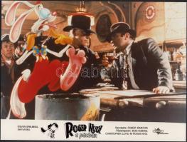 1988 "Roger nyúl a pácban" filmfotók, 3 db, 24x18 cm