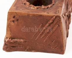 Katona Katalin (1948-): Szárnyas gyertyatartó, bronz, jelzett, h:9 cm, m:5 cm