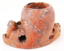 Majmos írószertartó, faragott zsírkő, sérült,  9×7 cm