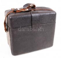 Quarz-2M szovjet film felvevő, eredeti tokjában, tartozékokkal, 20×18 cm